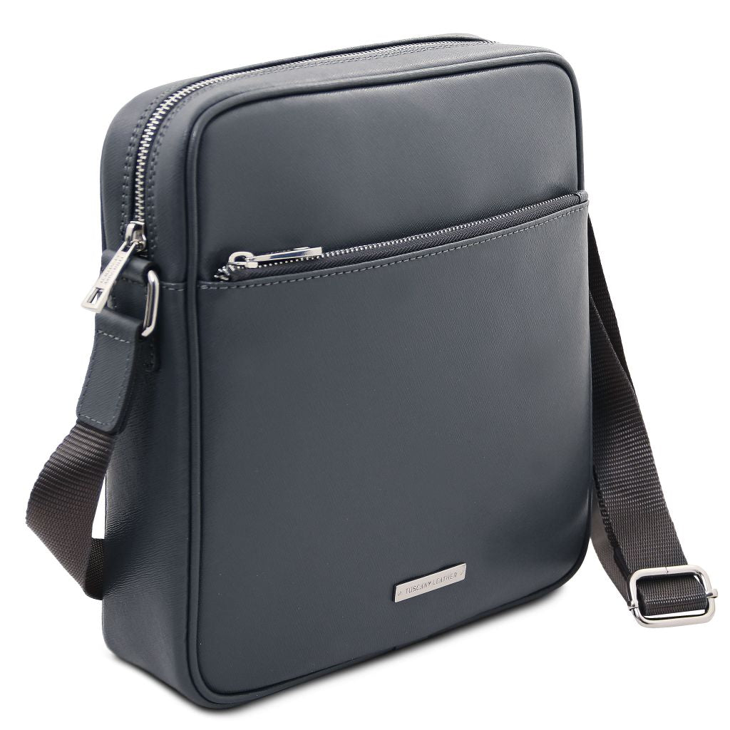 luke-saffiano-leather-crossbody-bag-for-men-tl142550 - Harmaa - kuva 2