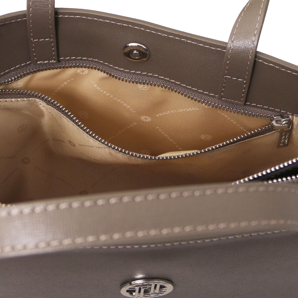 palermo-saffiano-leather-briefcase-3-compartments-for-women-tl141369 - Tumma taupe - kuva 8