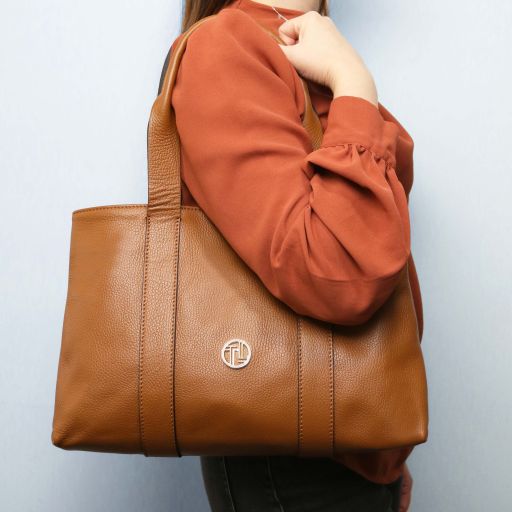 callie-soft-leather-shoulder-bag-tl142415 - Dark Taupe - kuva 7